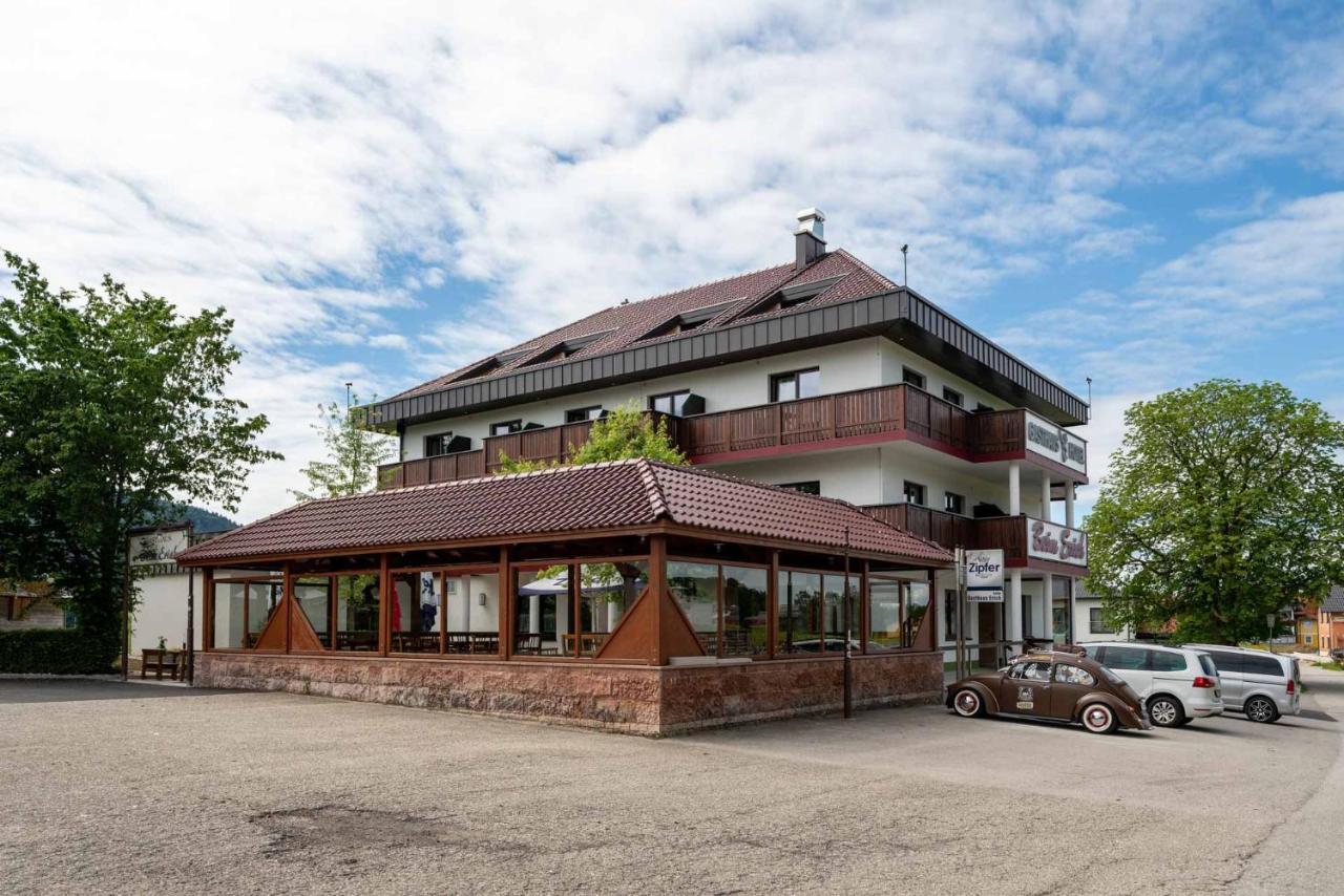 Gasthaus Hotel Beim Erich Oberhofen am Irrsee Buitenkant foto